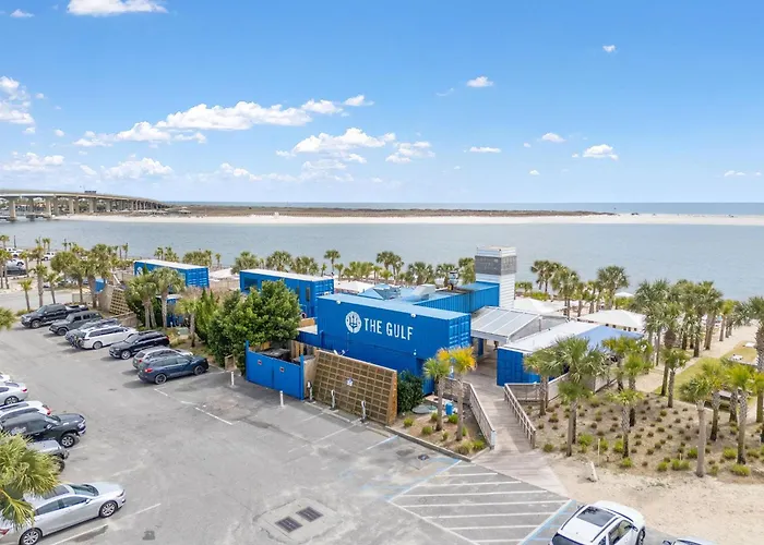 Lagoon Tower 1002 Holiday home *
