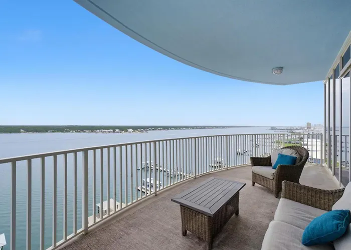 Lagoon Tower 1002 Holiday home
